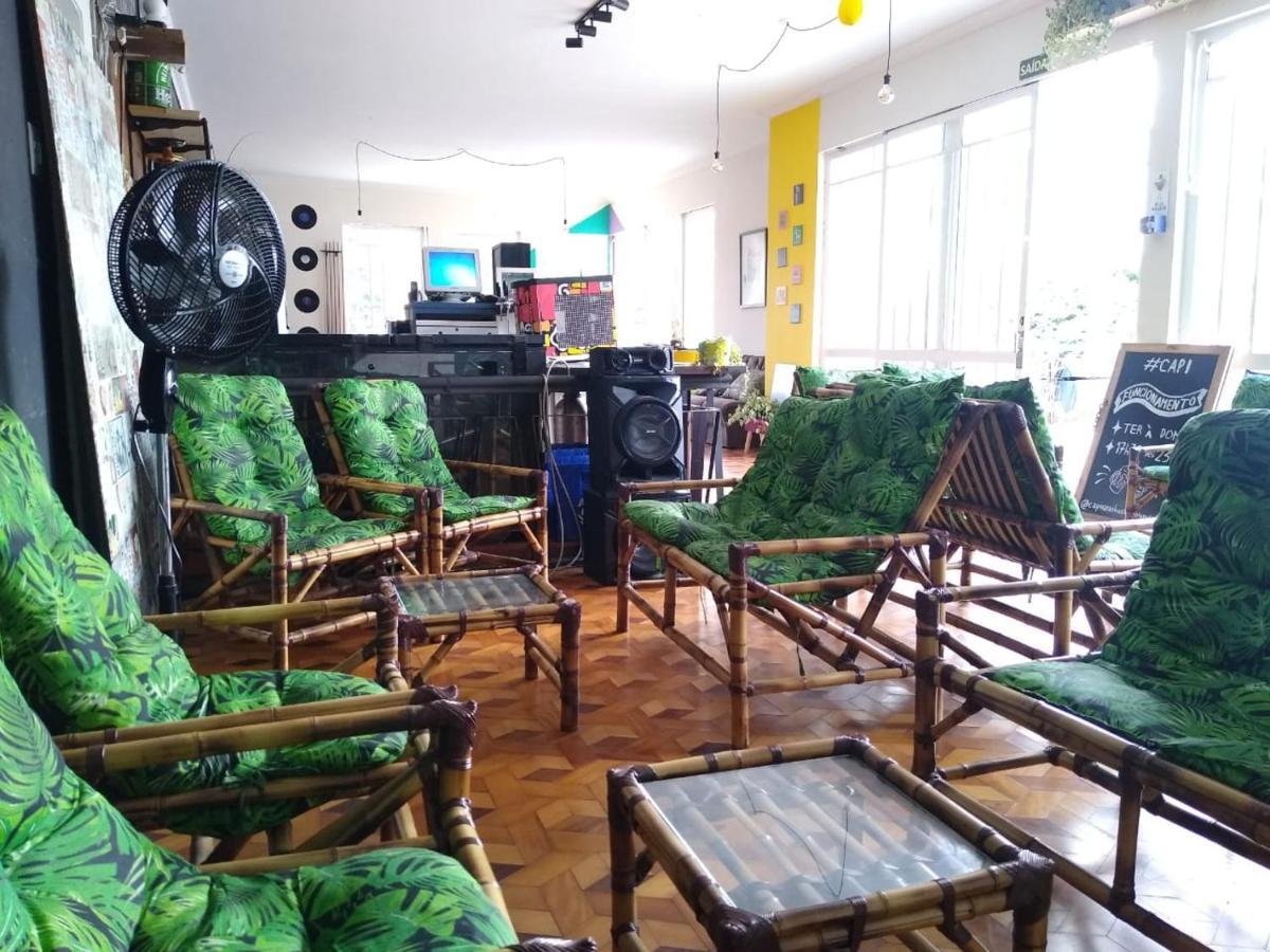Capivara'S Hostel Курітіба Екстер'єр фото