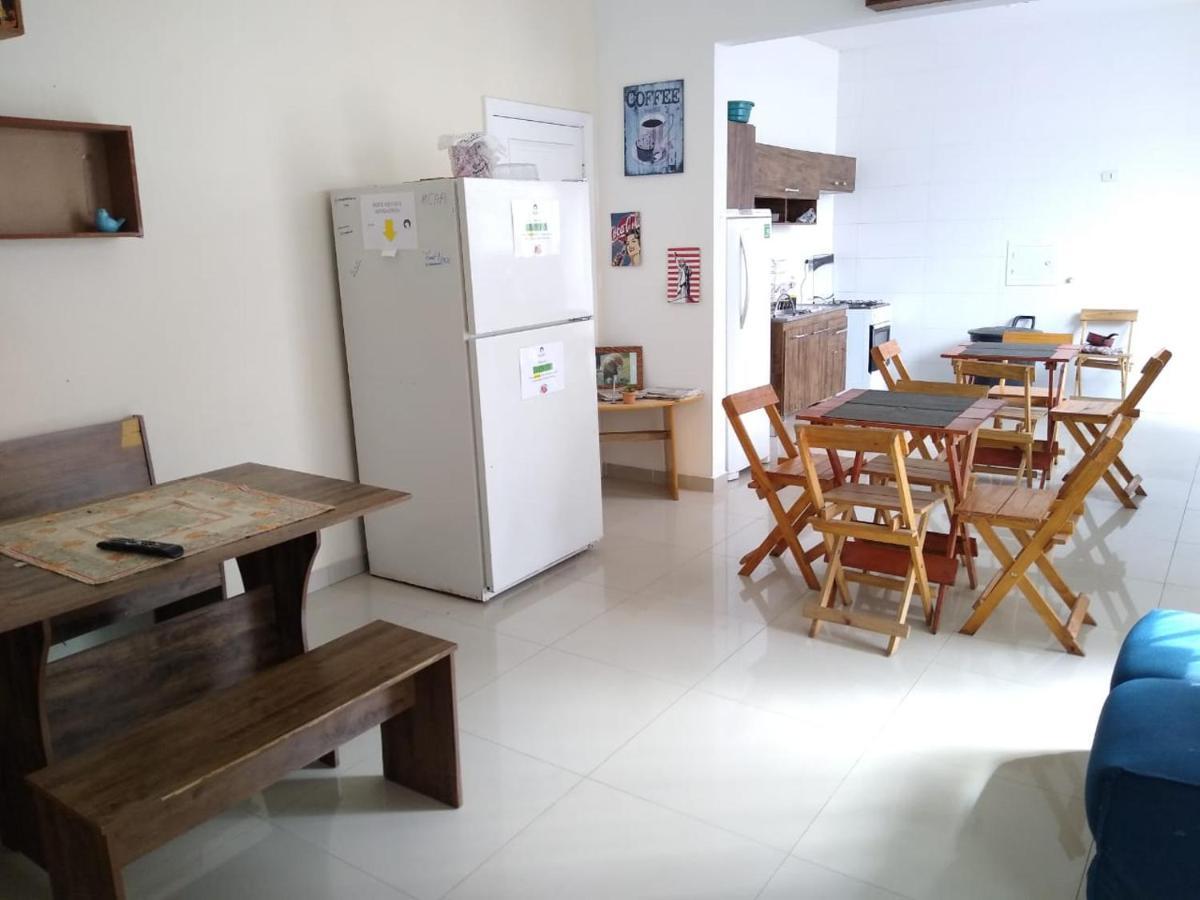 Capivara'S Hostel Курітіба Екстер'єр фото
